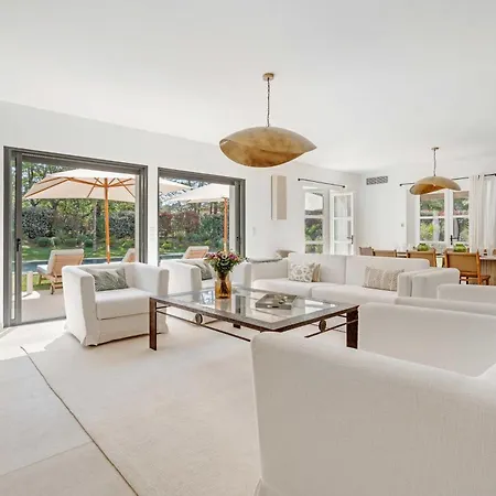 Exceptional Villa- Ac- 5br-10p- Baie Des Canebiers فيلة