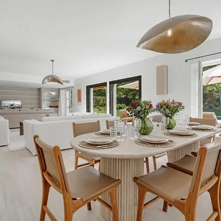 Exceptional Villa- Ac- 5br-10p- Baie Des Canebiers فيلة *