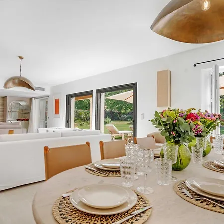 Exceptional Villa- Ac- 5br-10p- Baie Des Canebiers Saint-Tropez